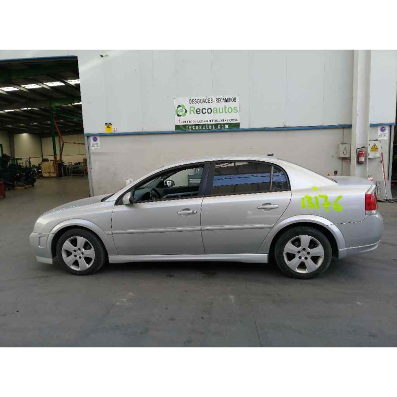 opel vectra c berlina del año 2003