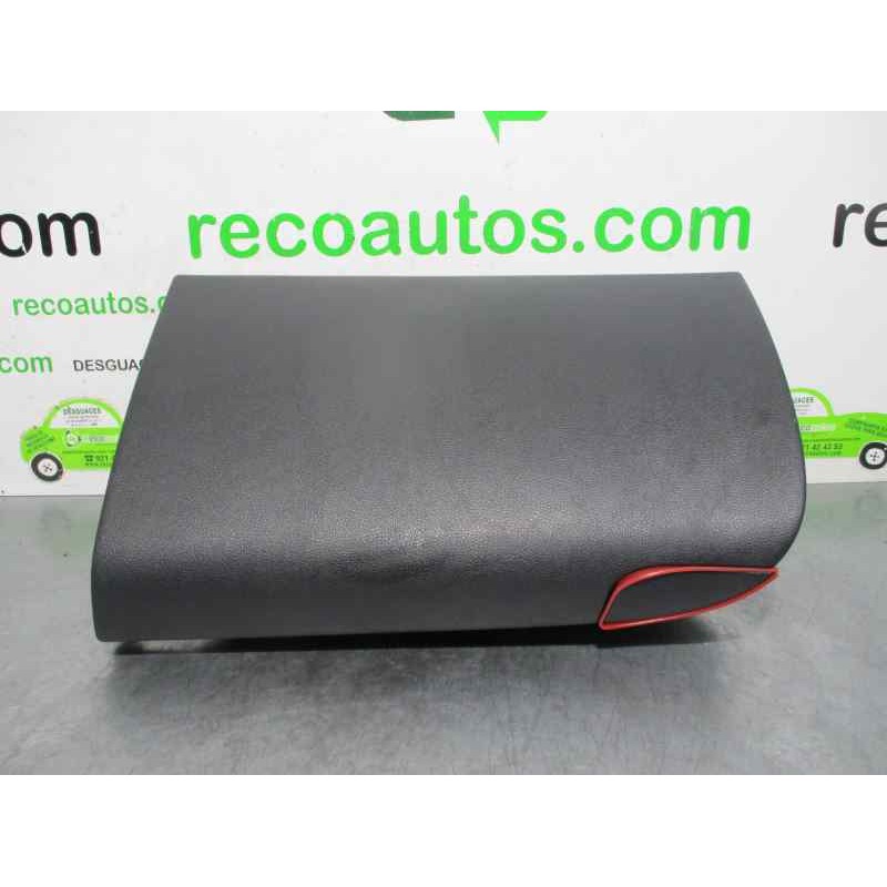 Recambio de guantera para kia cee´d 1.4 crdi cat referencia OEM IAM 84510A2100 84540A2000 