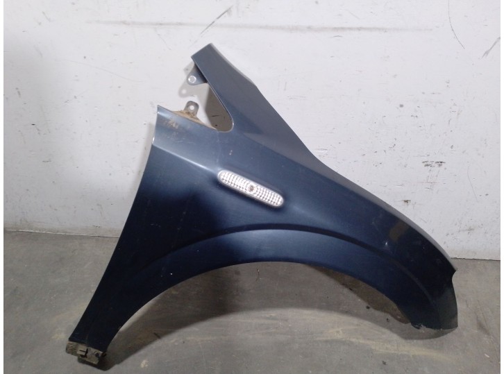 Recambio de aleta delantera derecha para ssangyong actyon i 2.0 xdi referencia OEM IAM   