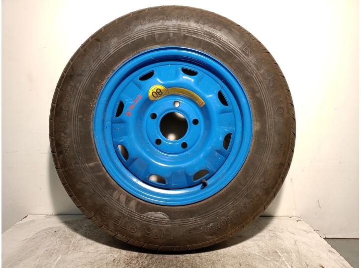 Recambio de neumatico repuesto para ssangyong actyon i 2.0 xdi referencia OEM IAM 4173031710 T17590R16120M KUMHO