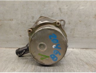 Recambio de depresor freno / bomba vacio para renault megane grand tour 1.5 referencia OEM IAM 8200521381 8200521381 7006730000 