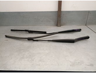 Recambio de brazo limpia delantero derecho para volkswagen scirocco iii (137, 138) 2.0 tsi referencia OEM IAM 1K8955410 1K895540