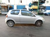 toyota yaris (_p1_) del año 2004