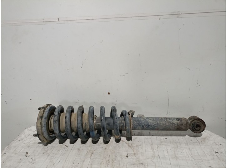 Replacement front right shock absorber for Kia Sorento I (jc) 2.5 CRDi OEM IAM reference 546403E020 546403E020 