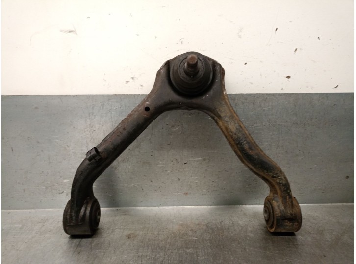 Recambio de brazo suspension superior delantero izquierdo para ssangyong actyon i 2.0 xdi referencia OEM IAM 4440109001 44401090