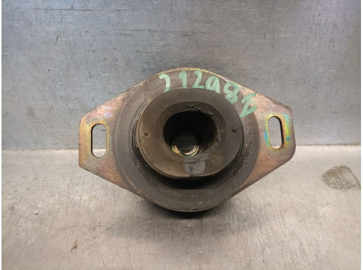 Replacement left engine mount for Citroën Xsara (N1) 2.0 HDi 90 OEM IAM reference 184436 184436 