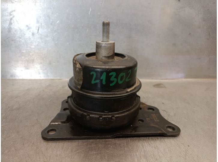 Replacement right engine mount for Seat Ibiza IV SC (6J1, 6P5) 1.2 OEM IAM reference 6R0199167AA 6R0199167AA 