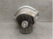 Replacement right engine mount for BMW 5 (E60) 530 i OEM IAM reference 22116761090 22116761090 