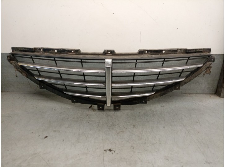 Replacement front grille for SsangYong Actyon I 2.0 XDi OEM IAM reference 7945131000 