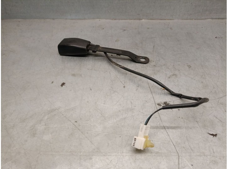 Recambio de enganche cinturon para ssangyong actyon i 2.0 xdi referencia OEM IAM 7466209000LAM  