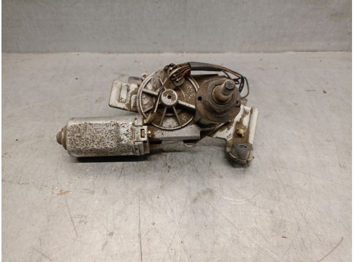 Recambio de motor limpia trasero para ssangyong actyon i 2.0 xdi referencia OEM IAM 8615031002  