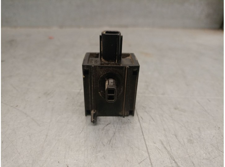 Recambio de sensor para mazda 3 sedán (bm_, bn_) 2.0 referencia OEM IAM KD45676B1 