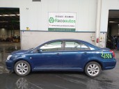 toyota avensis sedán (_t25_) del año 2005