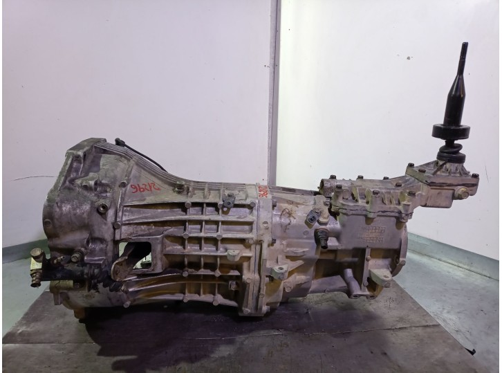 Replacement gearbox for Kia Sorento I (JC) 2.5 CRDi OEM IAM reference 430003C200 