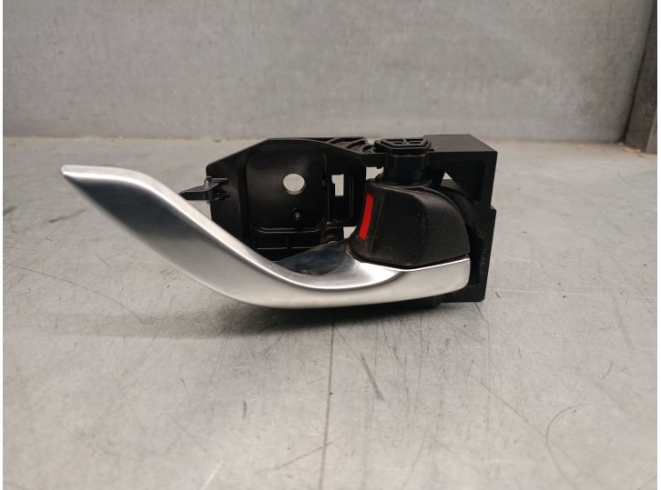Replacement rear right interior door handle for Mazda 3 Sedan (BM_, BN_) 2.0 OEM IAM reference GHP958330A 