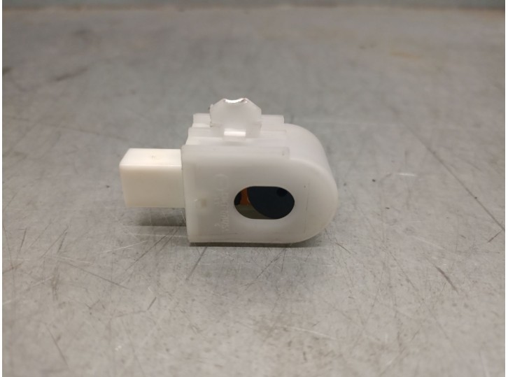 Recambio de sensor impacto para mazda 3 sedán (bm_, bn_) 2.0 referencia OEM IAM KD4767UZ5A 