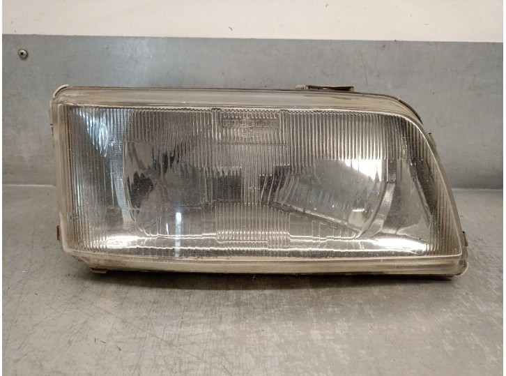 Replacement right headlight for Citroën Jumper I van (230L) 2.5 D OEM IAM reference 6205AE 6205AE 
