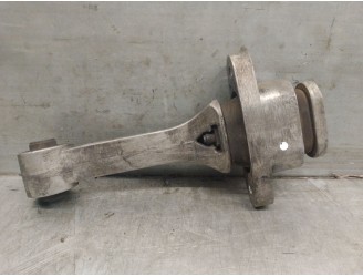 Replacement engine mount for Hyundai ix35 (LM, EL, ELH) 2.0 CRDi 4WD OEM IAM reference 219572S000 219502S000 
