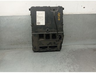 Replacement relay / fuse box for Renault Scénic I Monospace (JA0/1_, FA0_) 1.9 dCi RX4 OEM IAM reference 8200780018A U11
