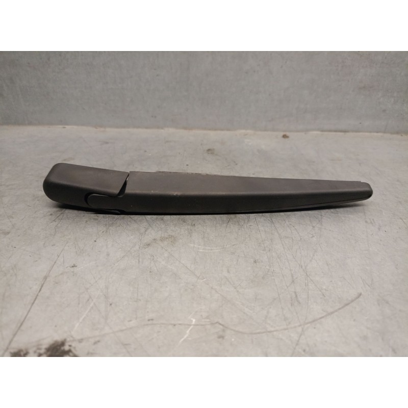 Recambio de brazo limpia trasero para ligier js50 0.5 referencia OEM IAM 9646801877 DB1006475 