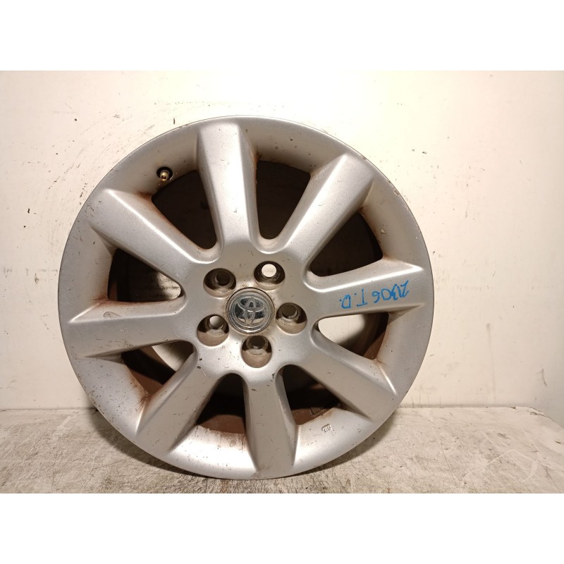 Recambio de llanta para toyota avensis sedán (_t25_) 1.8 (zzt251_) referencia OEM IAM 4261105140 R16X61/2JJET45 