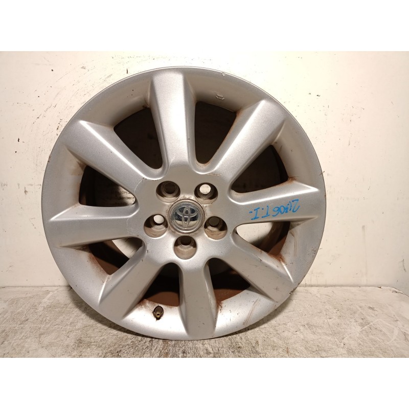 Recambio de llanta para toyota avensis sedán (_t25_) 1.8 (zzt251_) referencia OEM IAM 4261105140 R16X61/2JJET45 