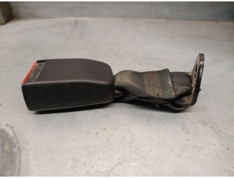 Recambio de enganche cinturon para renault clio i (b/c57_, 5/357_) 1.2 (5/357y, 5/357k) referencia OEM IAM 7700793636  