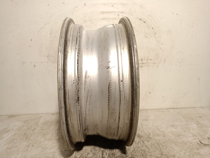 Recambio de llanta para toyota yaris (_p1_) 1.4 d-4d (nlp10_) referencia OEM IAM 4261152040 R14X51/2JJ45DOT 