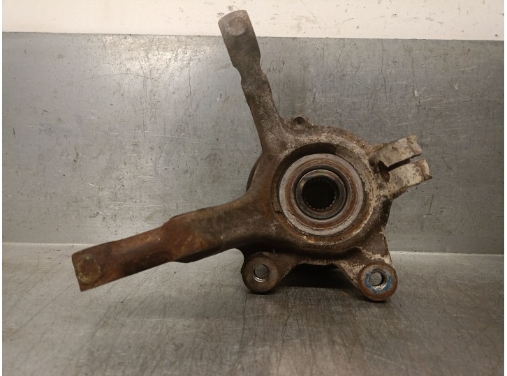 Recambio de mangueta delantera derecha para renault 19 ii (b/c53_) 1.8 (b/c538) referencia OEM IAM 7700827248  