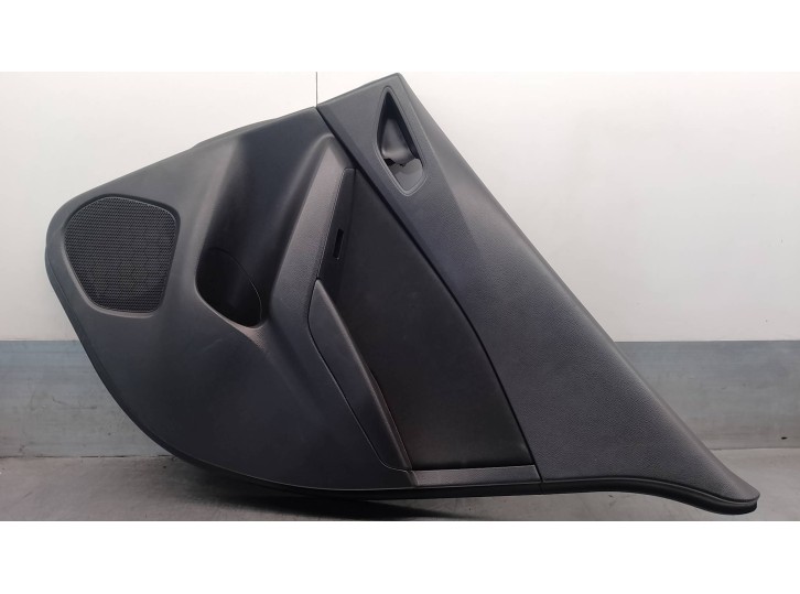 Recambio de guarnecido puerta trasera derecha para mazda 3 sedán (bm_, bn_) 2.0 referencia OEM IAM BJS76853X BJS768520C02 