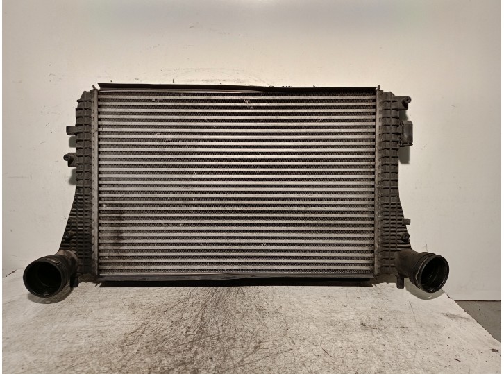 Recambio de intercooler para volkswagen golf v (1k1) 1.4 tsi referencia OEM IAM 1K0145803B  L3402000 BEHR