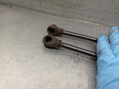 Replacement trunk / tailgate struts for Toyota Yaris (_p21_, _pa1_, _ph1_) 1.5 Hybrid (mxph10) OEM IAM reference 6895
