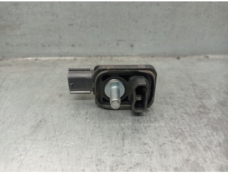 Recambio de sensor airbag para toyota yaris (_p21_, _pa1_, _ph1_) 1.5 hybrid (mxph10) referencia OEM IAM 8983A0D010 DENSO