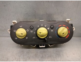 Recambio de mando calefaccion / aire acondicionado para renault twingo ii (cn0_) 1.5 dci 90 referencia OEM IAM 7701067954 770106