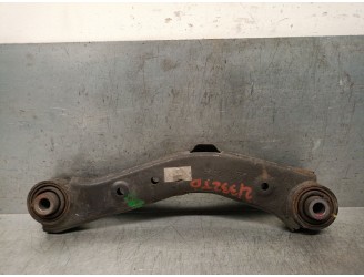 Recambio de brazo suspension superior trasero derecho para hyundai ix35 (lm, el, elh) 2.0 crdi 4wd referencia OEM IAM 551002Y100