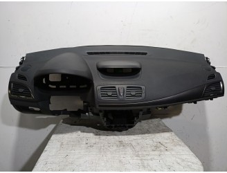 Recambio de salpicadero para renault megane iii hatchback (bz0/1_, b3_) 1.2 tce (bz2b, bz11) referencia OEM IAM  681000021R 