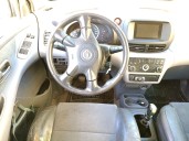 nissan almera tino (v10) del año 2005