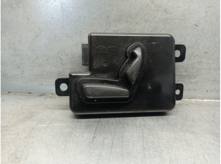 Recambio de mando asiento derecho para kia carnival / grand carnival iii (vq) 2.2 crdi referencia OEM IAM 889914D001 
