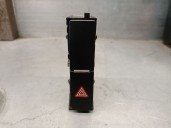 Replacement hazard warning switch for Toyota Land Cruiser (J15) 3.0 turbodiesel cat OEM IAM reference 8316060070 