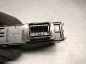 Replacement hazard warning switch for Toyota Land Cruiser (J15) 3.0 turbodiesel cat OEM IAM reference 8316060070 