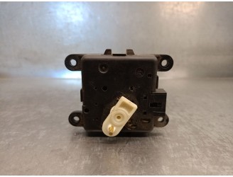 Recambio de motor apertura trampillas climatizador para nissan terrano/terrano.ii (r20) 2.7 turbodiesel referencia OEM IAM 3J300