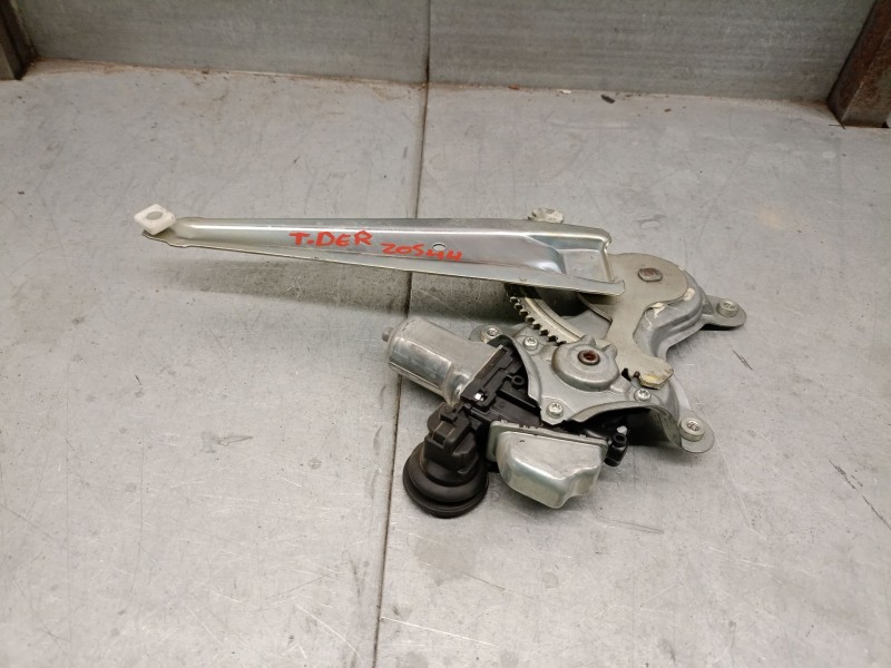 Recambio de elevalunas trasero derecho para toyota land cruiser (j15) 3.0 turbodiesel cat referencia OEM IAM 6980360070  
