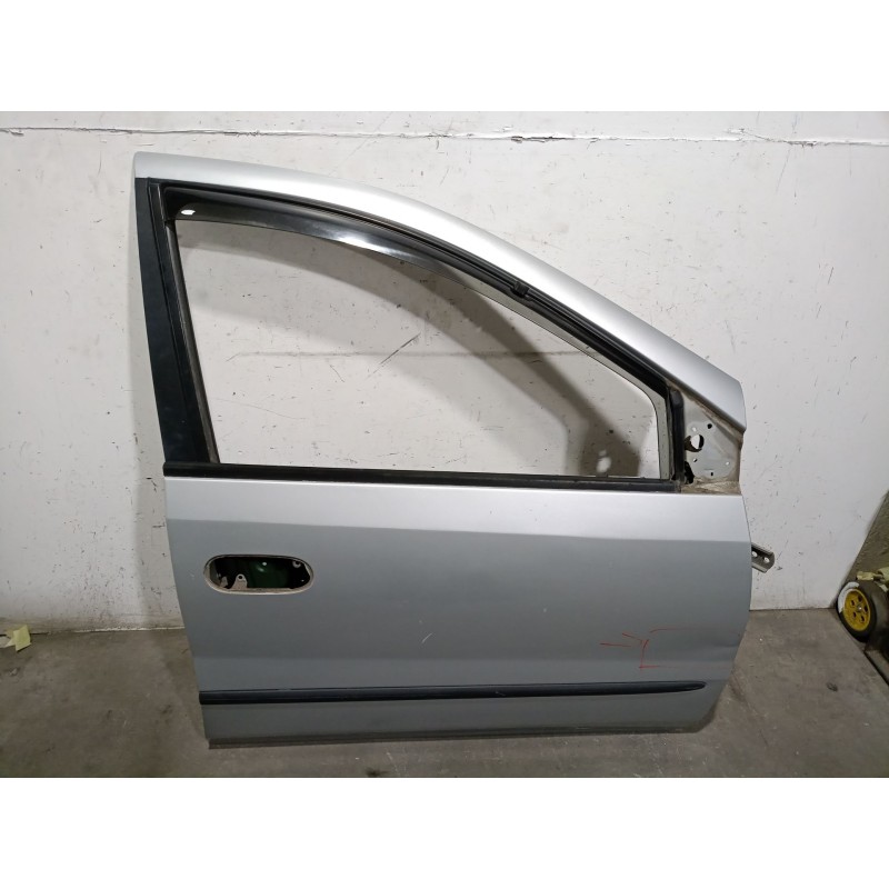 Recambio de puerta delantera derecha para nissan almera tino (v10) 2.2 dci referencia OEM IAM  801004U130 