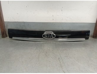 Recambio de molduras traseras para kia carnival / grand carnival iii (vq) 2.2 crdi referencia OEM IAM 925014D010 925014D010 