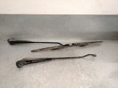 Recambio de brazo limpia delantero derecho para nissan terrano (wd21) 2.7 td referencia OEM IAM 2888001G01 2888001G01 