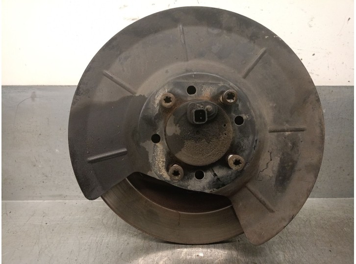 Recambio de mangueta trasera izquierda para mazda 5 (cr) 2.0 cd (cr19) referencia OEM IAM BP4K2615XD BP4K2615XD 