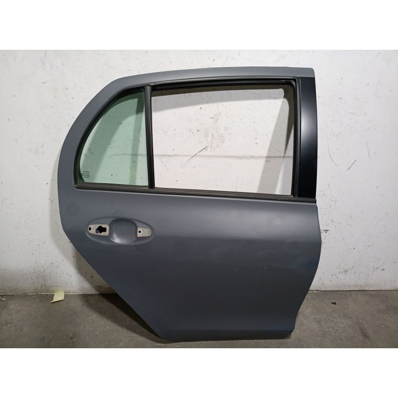 Recambio de puerta trasera derecha para toyota yaris (_p9_) 1.4 d-4d (nlp90_) referencia OEM IAM  670030D110 