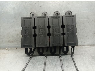 Recambio de caja reles / fusibles para jaguar xf i (x250) 3.0 d referencia OEM IAM 5605003090  T1100106132102