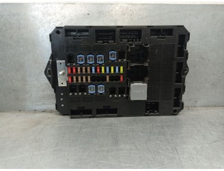 Recambio de caja reles / fusibles para jaguar xf i (x250) 3.0 d referencia OEM IAM BCMA12247794  73409725