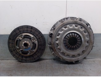 Recambio de kit embrague para toyota land cruiser (j15) 3.0 turbodiesel cat referencia OEM IAM 3121060350 3121060350 